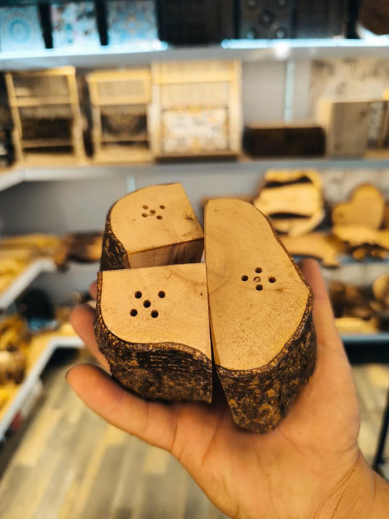 نمکپاش چوبی