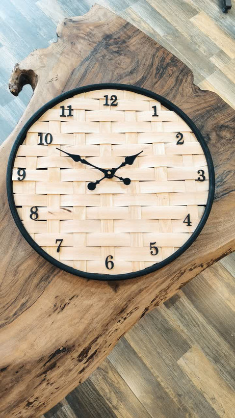 ساعت چوبی دیواری
