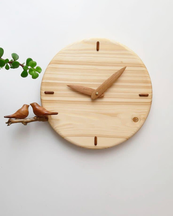 ساعت دیواری چوبی طرح پرواززمان